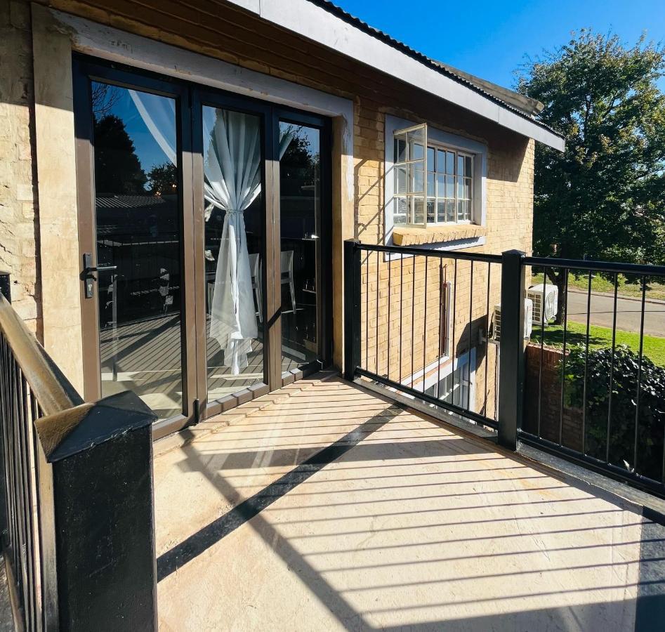 The Gallery Lounge Potchefstroom Exterior foto